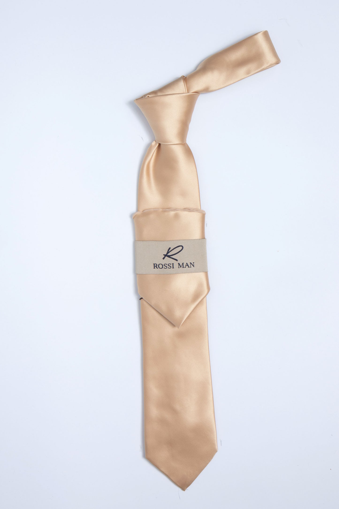 Rossi Man Tie and Pocket Round RMR665-18