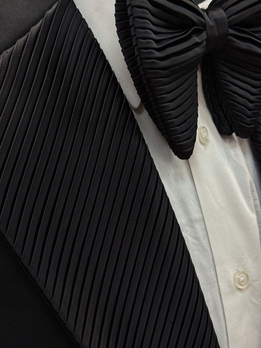 The Nightfall Pleated Lapel Tuxedo