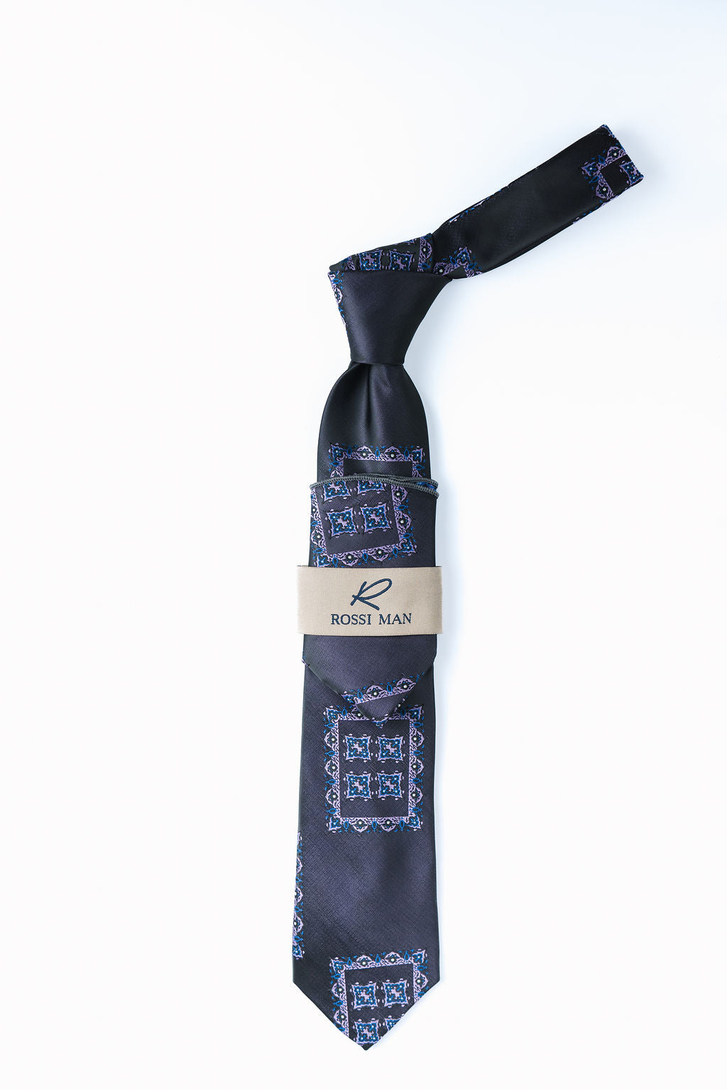 Rossi Man Tie and Pocket Round RMR618-3